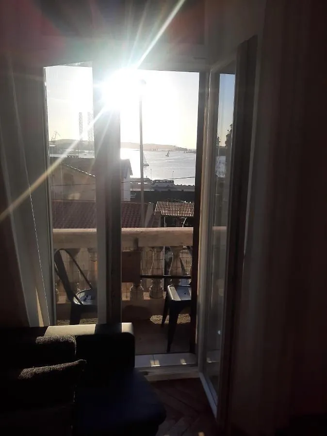 PUY Apartment Una