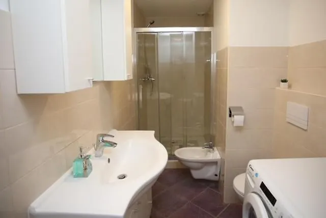 Apartment Una Pula Croatia