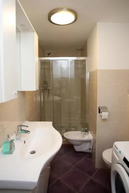 Apartment Una Pula